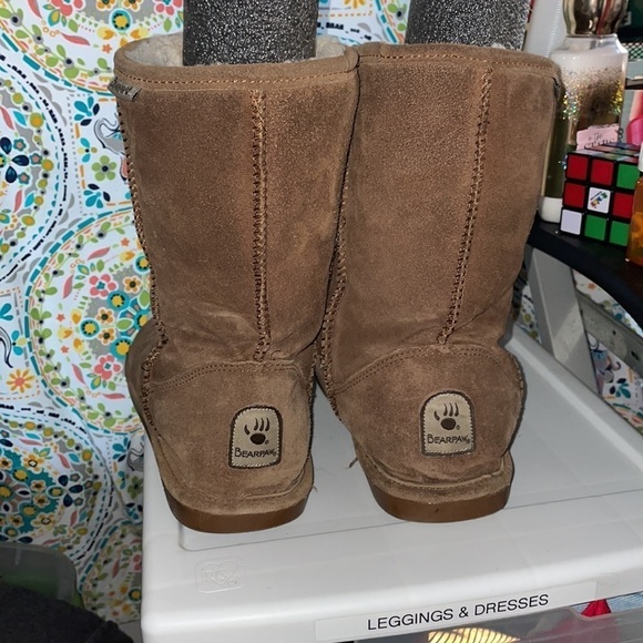 10 women’s bearpaw tan winter boots - Picture 5 of 5